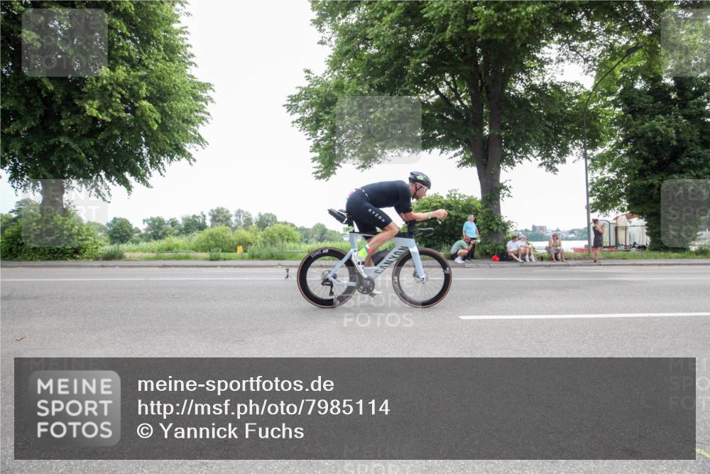 15.06.2025 - 7 Türme Triathlon Yannick Fuchs http://msf.ph/oto/7985114 15.06.2025 11:07:13 Radfahren 334 meine-sportfotos.de