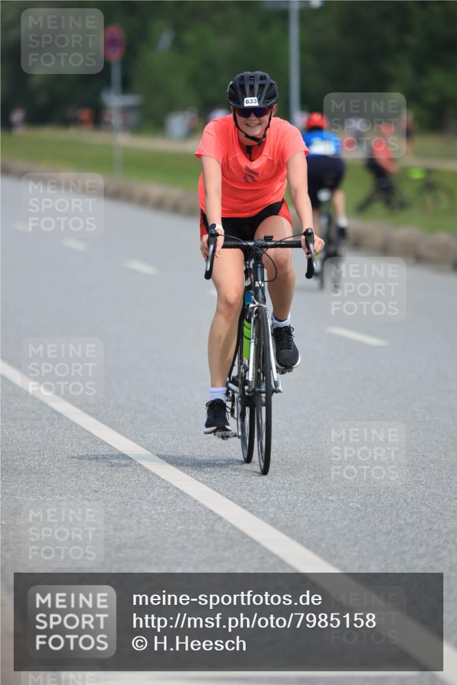 15.06.2025 - 27. Vierlanden-Triathlon H.Heesch http://msf.ph/oto/7985158 15.06.2025 11:04:08 Radfahren 444, 535, 633, 651 meine-sportfotos.de