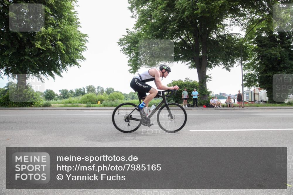 15.06.2025 - 7 Türme Triathlon Yannick Fuchs http://msf.ph/oto/7985165 15.06.2025 11:09:26 Radfahren 232 meine-sportfotos.de