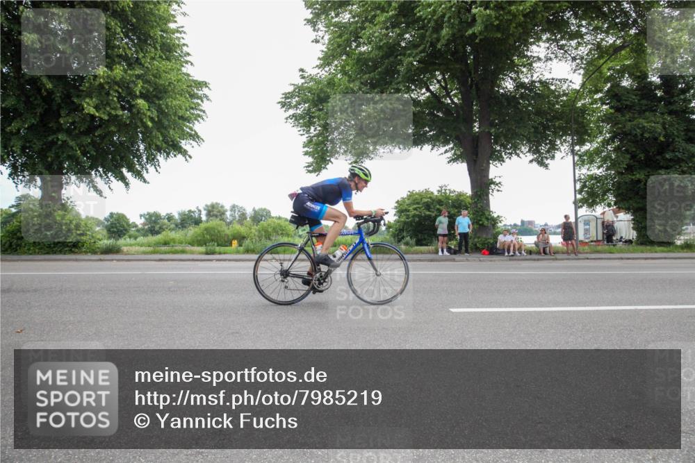 15.06.2025 - 7 Türme Triathlon Yannick Fuchs http://msf.ph/oto/7985219 15.06.2025 11:10:32 Radfahren 248, 285, 299, 302 meine-sportfotos.de