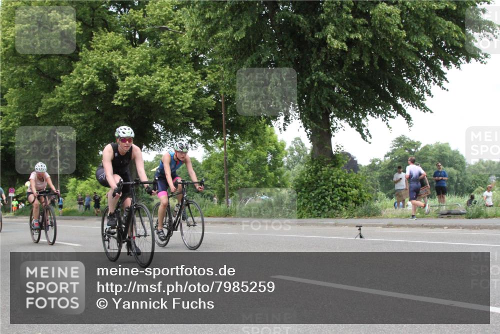 15.06.2025 - 7 Türme Triathlon Yannick Fuchs http://msf.ph/oto/7985259 15.06.2025 13:47:07 Radfahren  meine-sportfotos.de