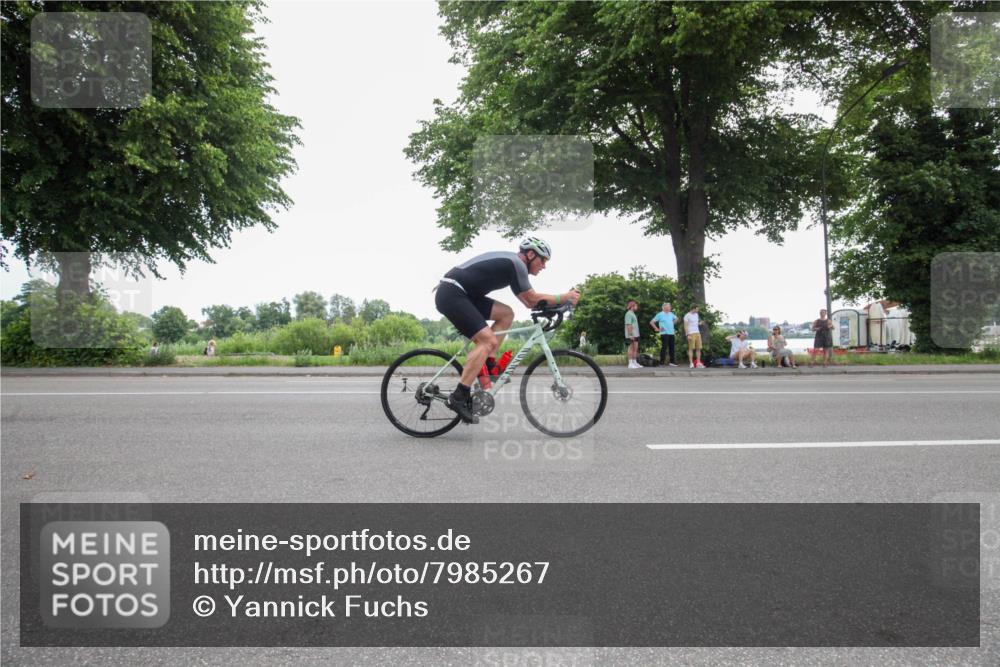 15.06.2025 - 7 Türme Triathlon Yannick Fuchs http://msf.ph/oto/7985267 15.06.2025 11:11:36 Radfahren 254 meine-sportfotos.de
