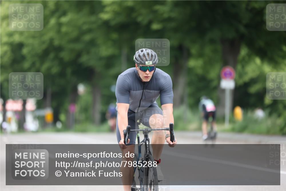 15.06.2025 - 7 Türme Triathlon Yannick Fuchs http://msf.ph/oto/7985288 15.06.2025 11:39:35 Radfahren 220, 329 meine-sportfotos.de