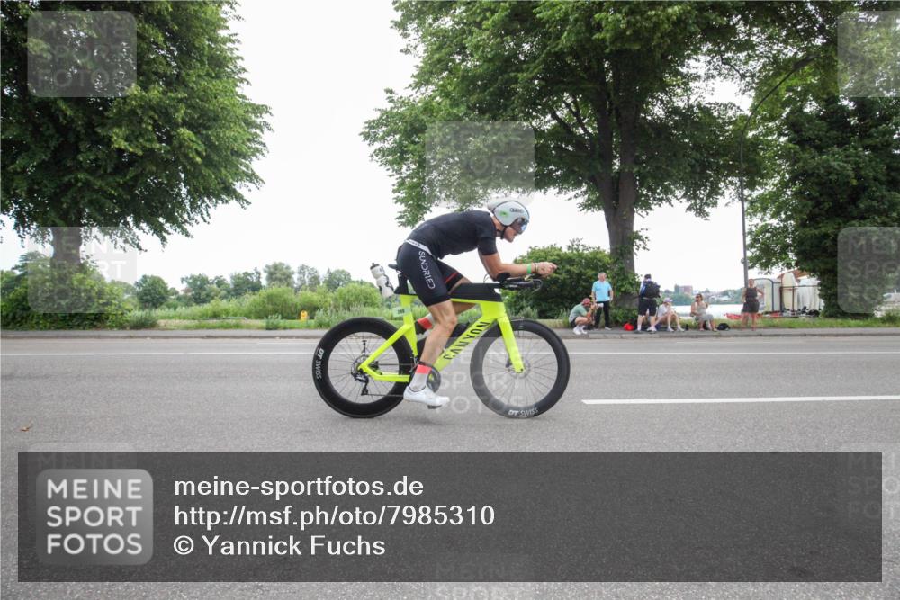 15.06.2025 - 7 Türme Triathlon Yannick Fuchs http://msf.ph/oto/7985310 15.06.2025 11:13:11 Radfahren 247, 254, 289, 318 meine-sportfotos.de