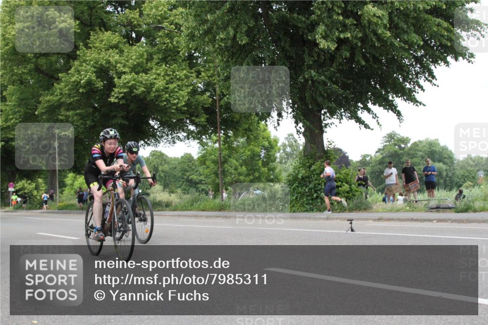 15.06.2025 - 7 Türme Triathlon Yannick Fuchs http://msf.ph/oto/7985311 15.06.2025 13:47:08 Radfahren  meine-sportfotos.de