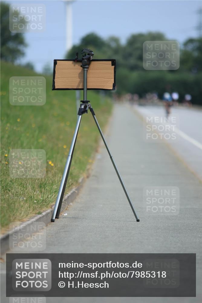 21.06.2025 - 27. Vierlanden-Triathlon H.Heesch http://msf.ph/oto/7985318 15.06.2025 11:26:19 Radfahren 18, 911, 945, 978 meine-sportfotos.de