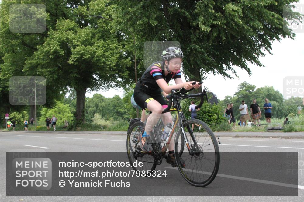 15.06.2025 - 7 Türme Triathlon Yannick Fuchs http://msf.ph/oto/7985324 15.06.2025 13:47:08 Radfahren  meine-sportfotos.de