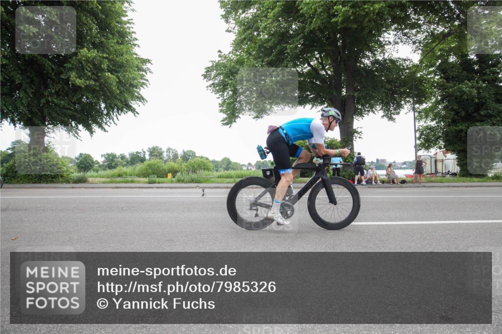 15.06.2025 - 7 Türme Triathlon Yannick Fuchs http://msf.ph/oto/7985326 15.06.2025 11:13:24 Radfahren  meine-sportfotos.de