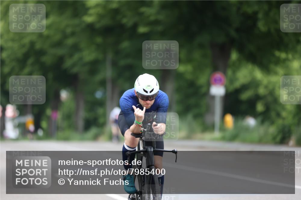 15.06.2025 - 7 Türme Triathlon Yannick Fuchs http://msf.ph/oto/7985400 15.06.2025 11:39:44 Radfahren 246, 333 meine-sportfotos.de