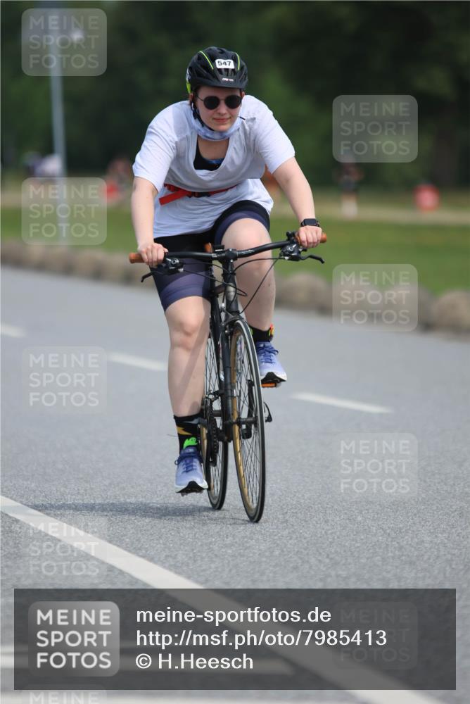 15.06.2025 - 27. Vierlanden-Triathlon H.Heesch http://msf.ph/oto/7985413 15.06.2025 11:04:45 Radfahren 30, 137, 547, 685 meine-sportfotos.de