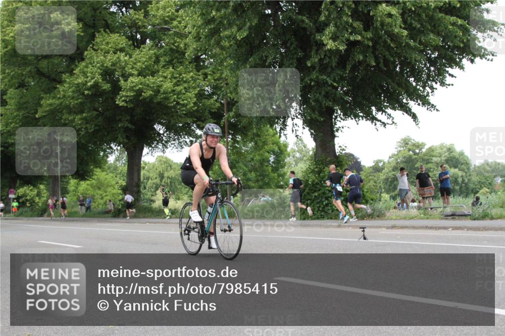 15.06.2025 - 7 Türme Triathlon Yannick Fuchs http://msf.ph/oto/7985415 15.06.2025 13:47:19 Radfahren  meine-sportfotos.de