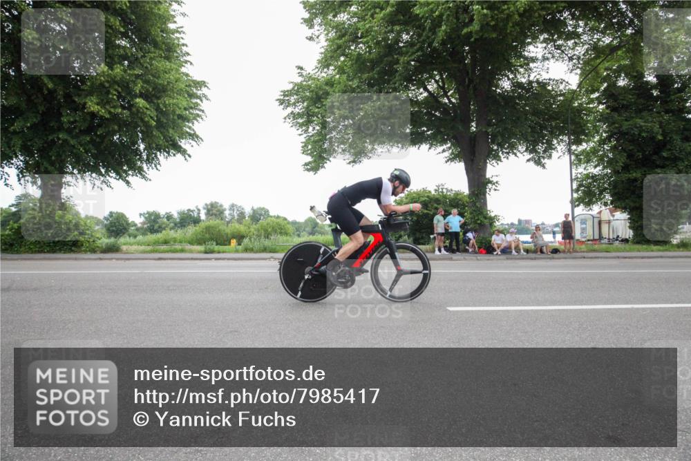 15.06.2025 - 7 Türme Triathlon Yannick Fuchs http://msf.ph/oto/7985417 15.06.2025 11:15:45 Radfahren 208 meine-sportfotos.de