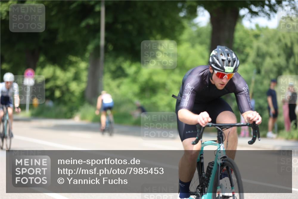 15.06.2025 - 7 Türme Triathlon Yannick Fuchs http://msf.ph/oto/7985453 15.06.2025 12:55:35 Radfahren 536, 559, 568, 612, 637 meine-sportfotos.de