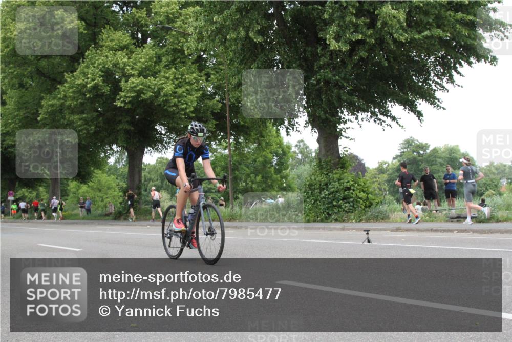 15.06.2025 - 7 Türme Triathlon Yannick Fuchs http://msf.ph/oto/7985477 15.06.2025 13:47:41 Radfahren  meine-sportfotos.de