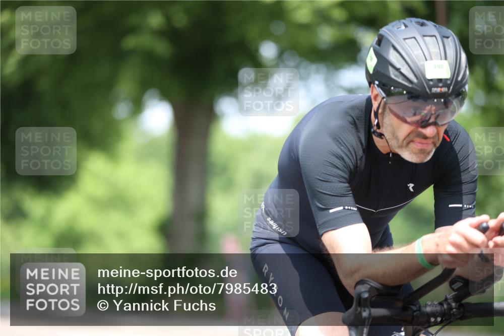 15.06.2025 - 7 Türme Triathlon Yannick Fuchs http://msf.ph/oto/7985483 15.06.2025 12:55:36 Radfahren 536, 559, 568, 612, 637 meine-sportfotos.de