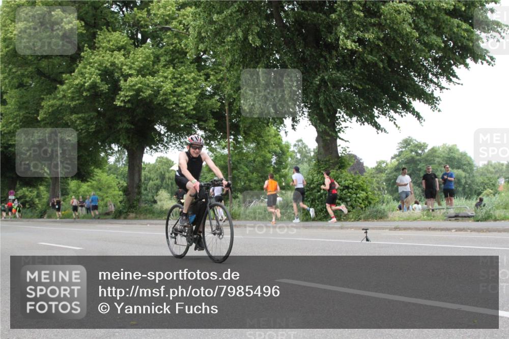15.06.2025 - 7 Türme Triathlon Yannick Fuchs http://msf.ph/oto/7985496 15.06.2025 13:47:46 Radfahren  meine-sportfotos.de