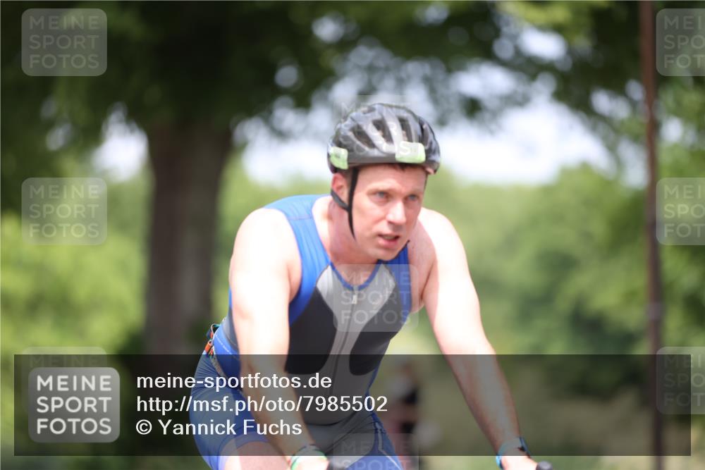 15.06.2025 - 7 Türme Triathlon Yannick Fuchs http://msf.ph/oto/7985502 15.06.2025 12:55:39 Radfahren 302, 536, 559, 568, 612, 613, 637 meine-sportfotos.de