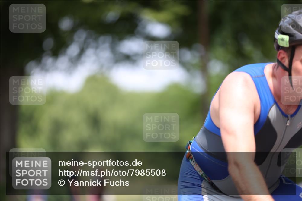 15.06.2025 - 7 Türme Triathlon Yannick Fuchs http://msf.ph/oto/7985508 15.06.2025 12:55:39 Radfahren 302, 536, 559, 568, 612, 613, 637 meine-sportfotos.de