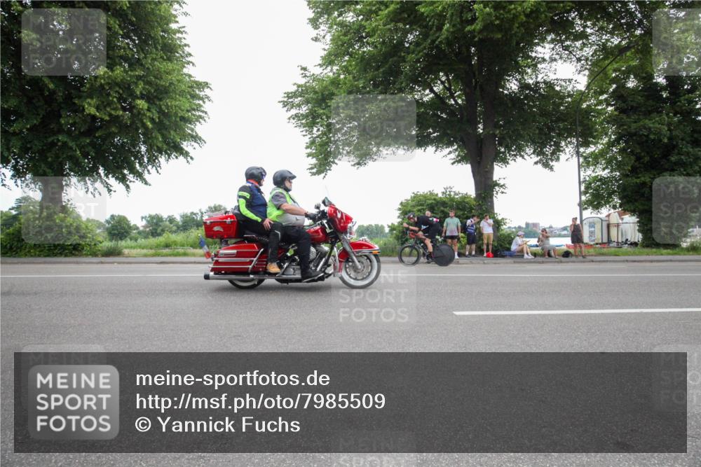 15.06.2025 - 7 Türme Triathlon Yannick Fuchs http://msf.ph/oto/7985509 15.06.2025 11:16:49 Radfahren  meine-sportfotos.de