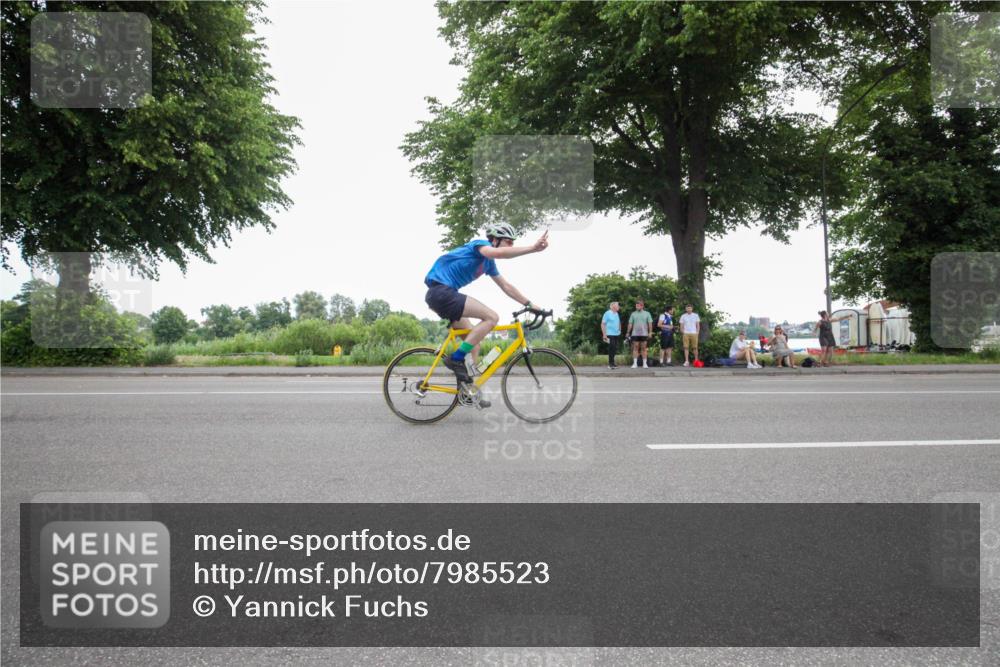 15.06.2025 - 7 Türme Triathlon Yannick Fuchs http://msf.ph/oto/7985523 15.06.2025 11:17:19 Radfahren 230 meine-sportfotos.de
