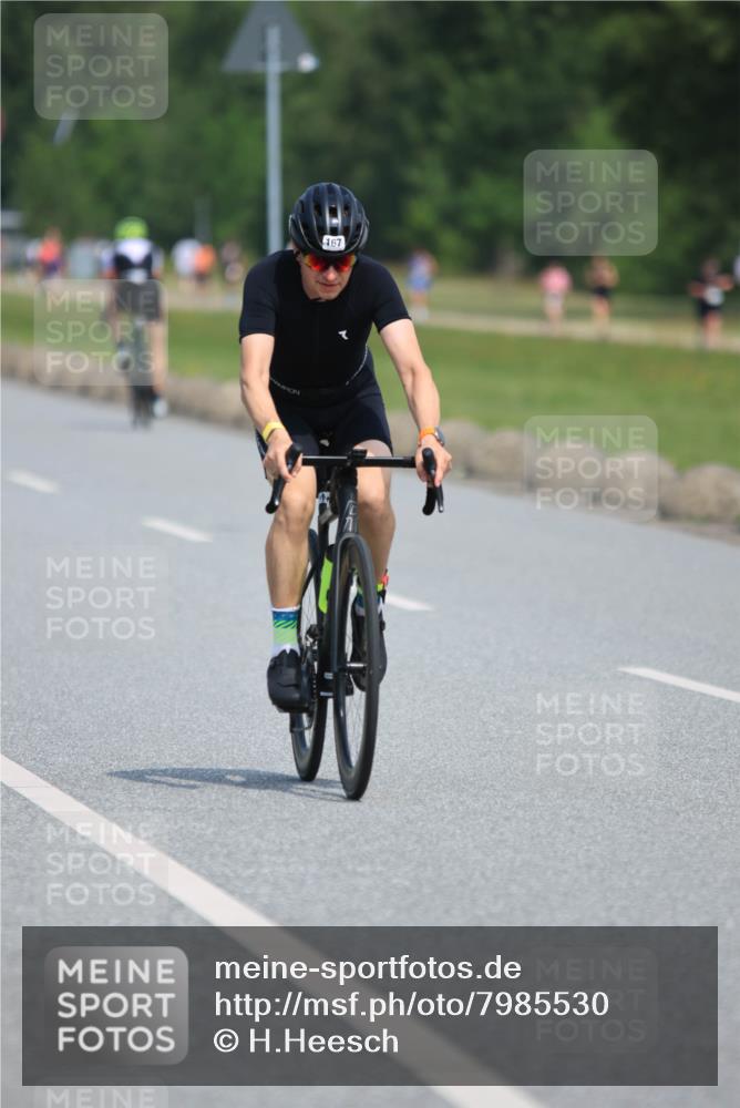 21.06.2025 - 27. Vierlanden-Triathlon H.Heesch http://msf.ph/oto/7985530 15.06.2025 11:30:55 Radfahren 167, 228, 639, 651, 891, 926, 931, 980 meine-sportfotos.de