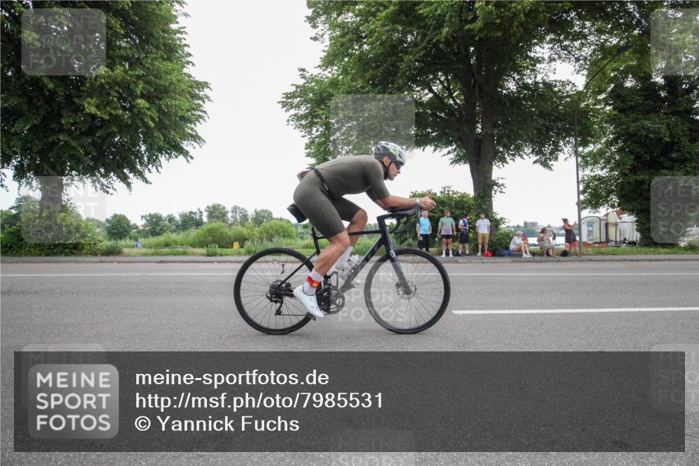 15.06.2025 - 7 Türme Triathlon Yannick Fuchs http://msf.ph/oto/7985531 15.06.2025 11:17:30 Radfahren 235, 271, 284, 291 meine-sportfotos.de