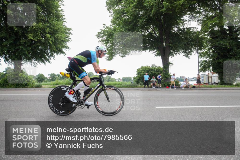 15.06.2025 - 7 Türme Triathlon Yannick Fuchs http://msf.ph/oto/7985566 15.06.2025 11:17:46 Radfahren 252 meine-sportfotos.de