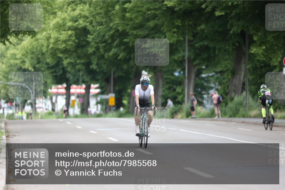 15.06.2025 - 7 Türme Triathlon Yannick Fuchs http://msf.ph/oto/7985568 15.06.2025 11:40:26 Radfahren 323 meine-sportfotos.de