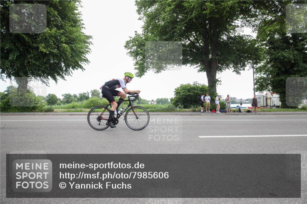 15.06.2025 - 7 Türme Triathlon Yannick Fuchs http://msf.ph/oto/7985606 15.06.2025 11:20:36 Radfahren 320 meine-sportfotos.de