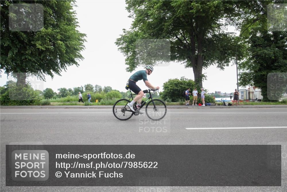 15.06.2025 - 7 Türme Triathlon Yannick Fuchs http://msf.ph/oto/7985622 15.06.2025 11:21:56 Radfahren  meine-sportfotos.de