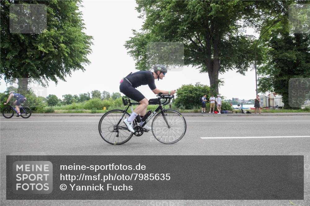 15.06.2025 - 7 Türme Triathlon Yannick Fuchs http://msf.ph/oto/7985635 15.06.2025 11:23:38 Radfahren 303 meine-sportfotos.de