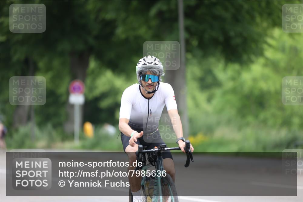 15.06.2025 - 7 Türme Triathlon Yannick Fuchs http://msf.ph/oto/7985636 15.06.2025 11:40:28 Radfahren 299, 323 meine-sportfotos.de