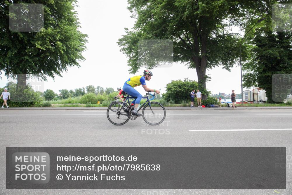 15.06.2025 - 7 Türme Triathlon Yannick Fuchs http://msf.ph/oto/7985638 15.06.2025 11:24:27 Radfahren 243, 258 meine-sportfotos.de