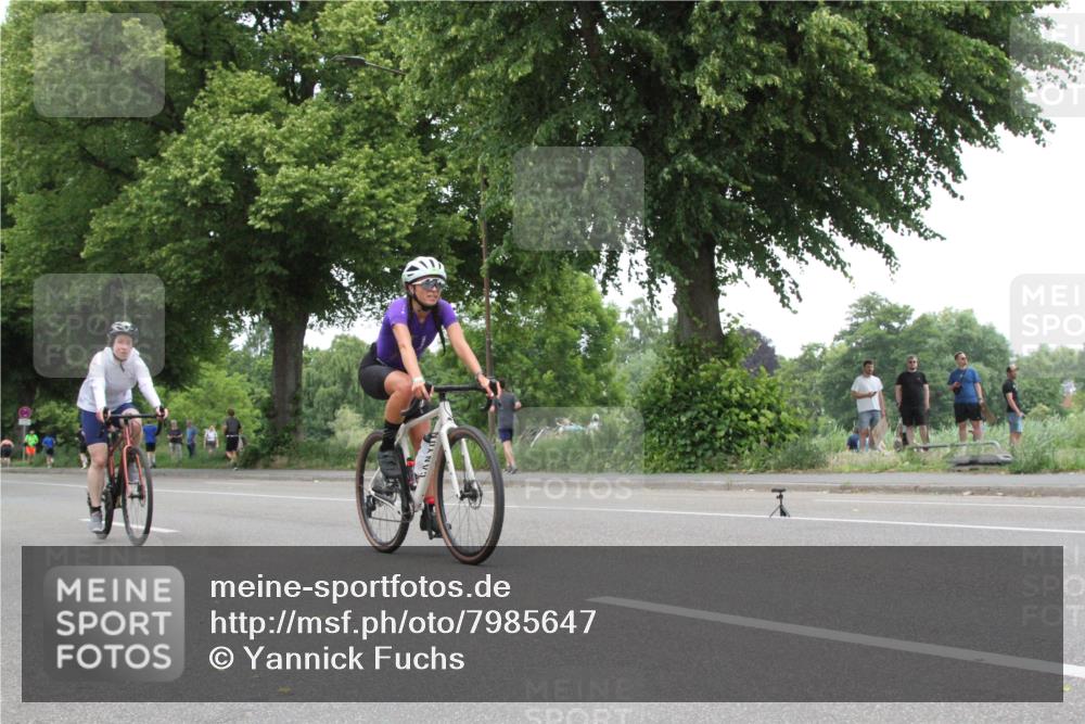 15.06.2025 - 7 Türme Triathlon Yannick Fuchs http://msf.ph/oto/7985647 15.06.2025 13:48:23 Radfahren  meine-sportfotos.de