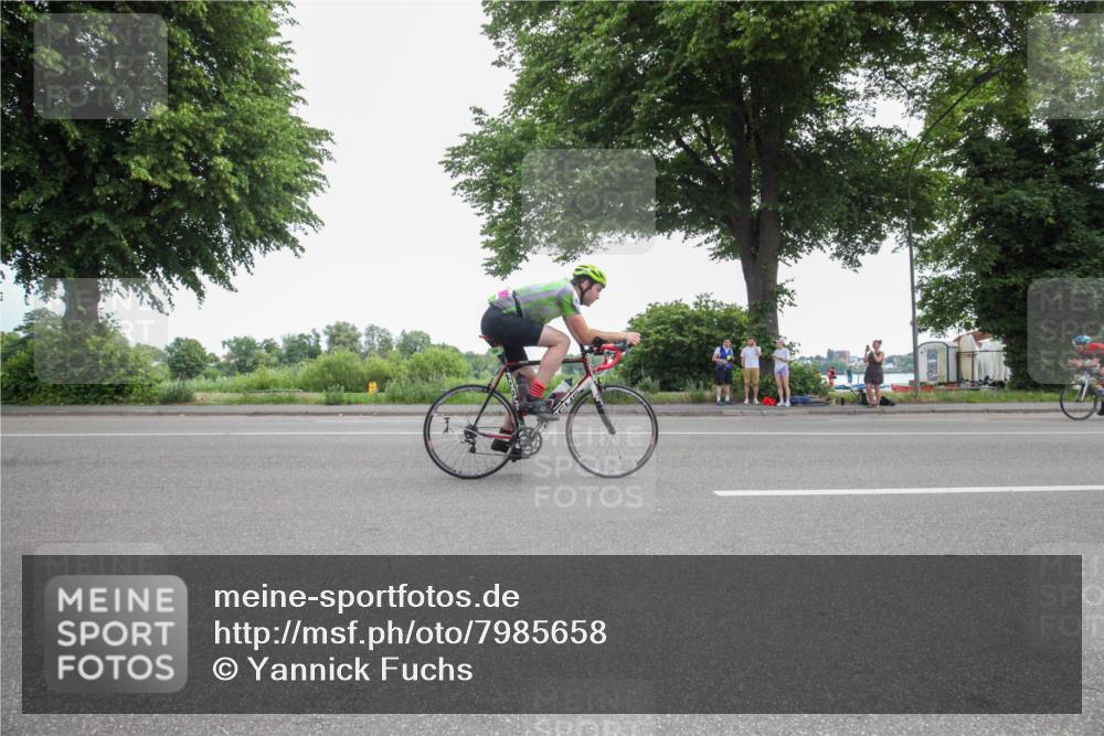 15.06.2025 - 7 Türme Triathlon Yannick Fuchs http://msf.ph/oto/7985658 15.06.2025 11:26:28 Radfahren 223, 281 meine-sportfotos.de