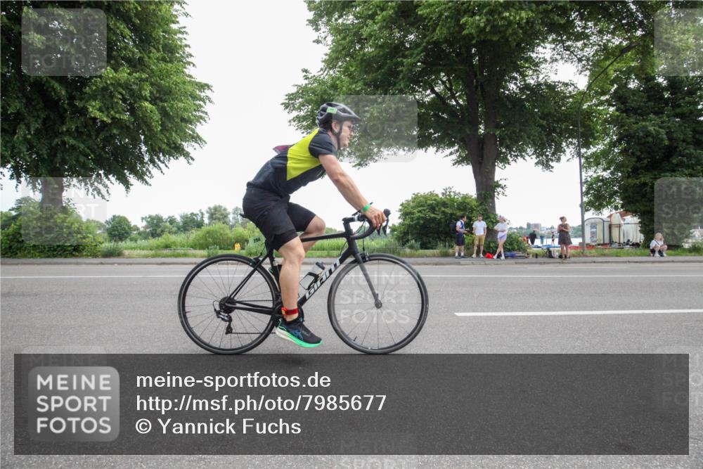 15.06.2025 - 7 Türme Triathlon Yannick Fuchs http://msf.ph/oto/7985677 15.06.2025 11:27:59 Radfahren 228, 234, 294 meine-sportfotos.de
