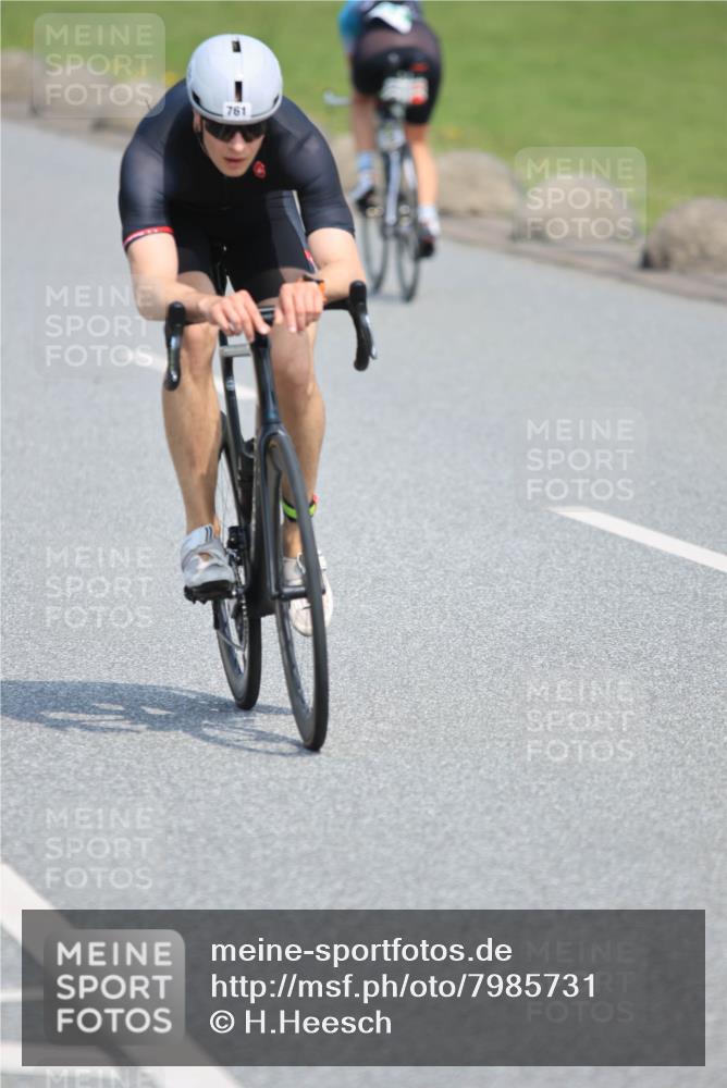 21.06.2025 - 27. Vierlanden-Triathlon H.Heesch http://msf.ph/oto/7985731 15.06.2025 11:31:56 Radfahren 113, 761, 898, 913, 959 meine-sportfotos.de