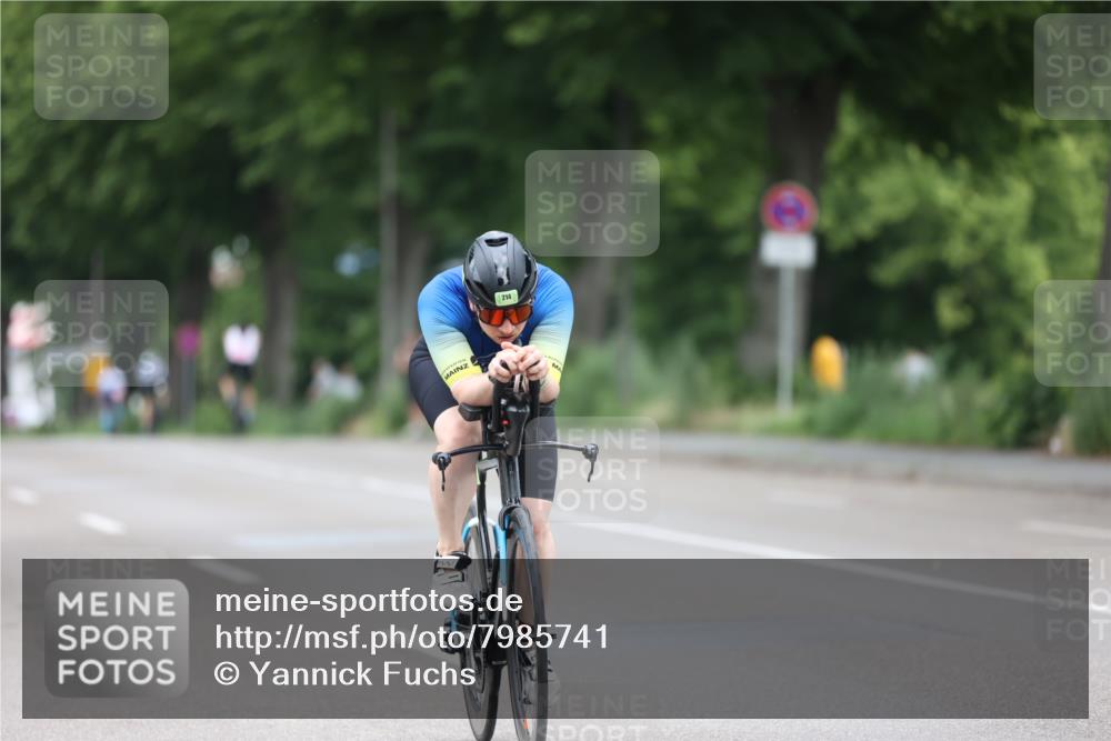 15.06.2025 - 7 Türme Triathlon Yannick Fuchs http://msf.ph/oto/7985741 15.06.2025 11:40:48 Radfahren 214, 292 meine-sportfotos.de