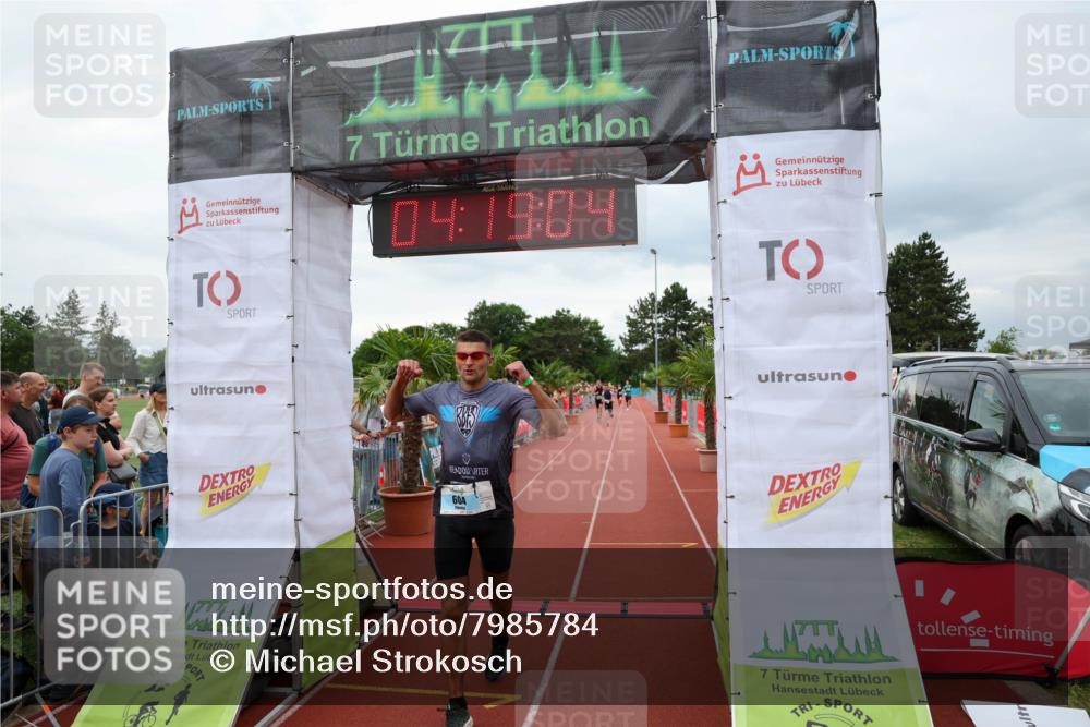 15.06.2025 - 7 Türme Triathlon Michael Strokosch http://msf.ph/oto/7985784 15.06.2025 14:19:04 Ziel 604 meine-sportfotos.de