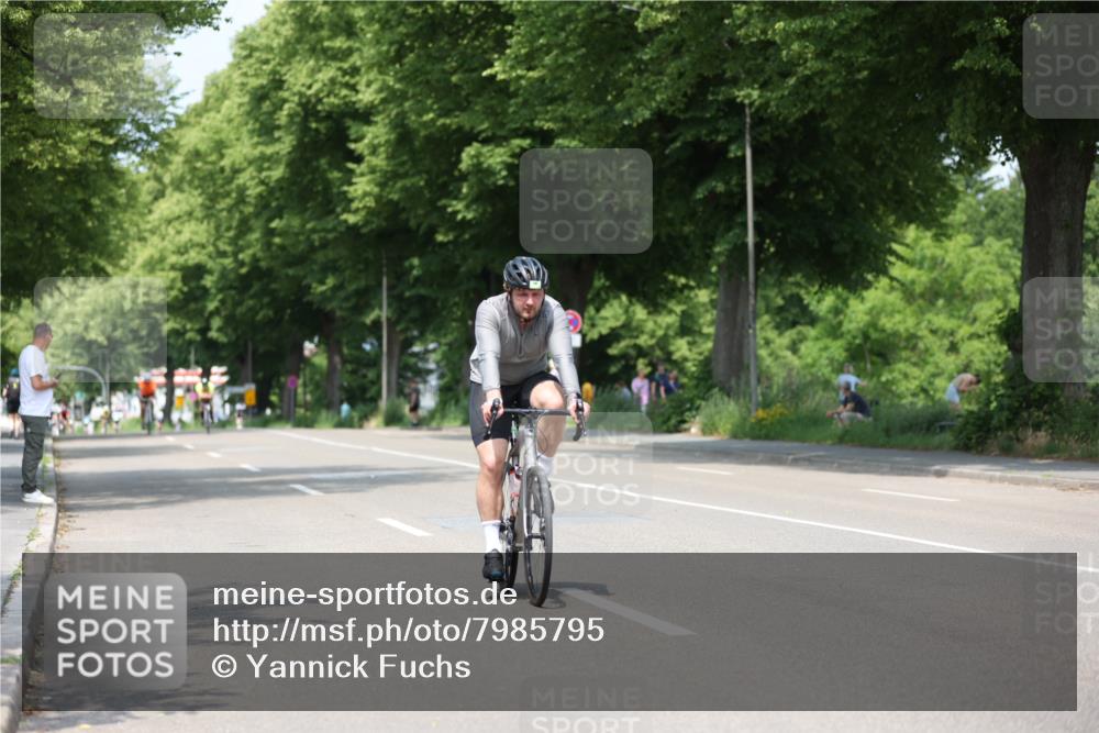 15.06.2025 - 7 Türme Triathlon Yannick Fuchs http://msf.ph/oto/7985795 15.06.2025 12:56:15 Radfahren 284, 454, 538, 550, 557, 674 meine-sportfotos.de
