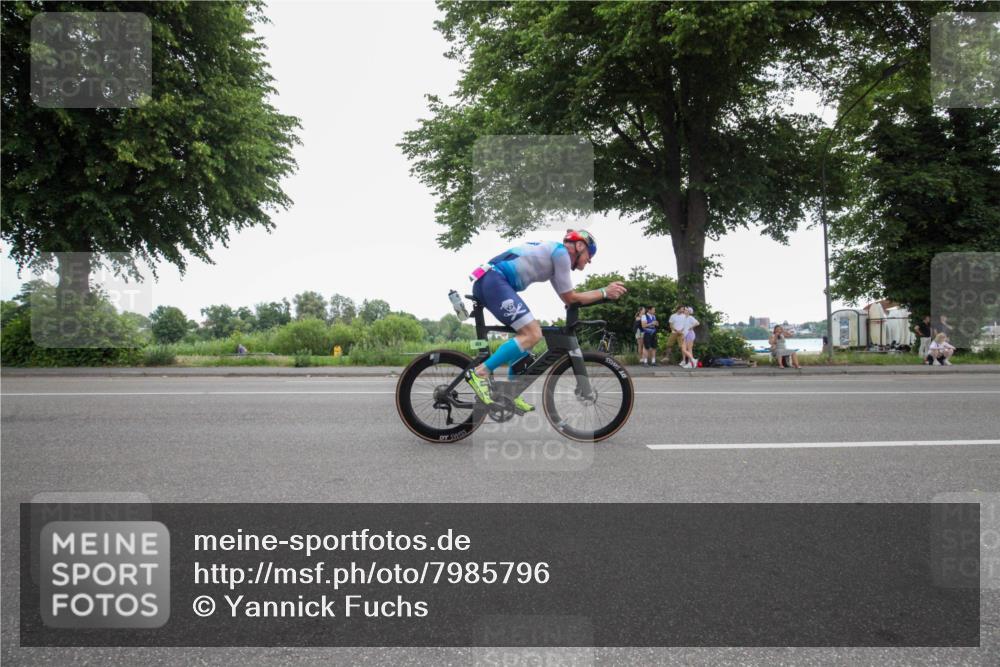 15.06.2025 - 7 Türme Triathlon Yannick Fuchs http://msf.ph/oto/7985796 15.06.2025 11:38:57 Radfahren 210, 299, 323 meine-sportfotos.de