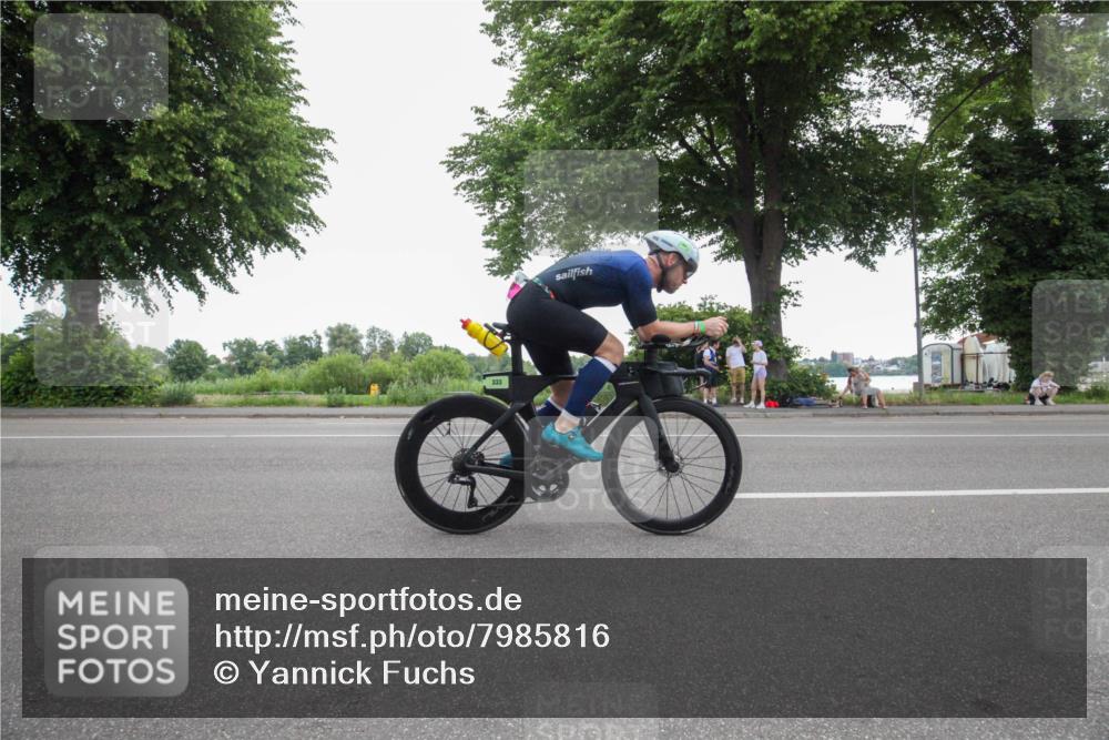 15.06.2025 - 7 Türme Triathlon Yannick Fuchs http://msf.ph/oto/7985816 15.06.2025 11:39:45 Radfahren 246, 285, 333 meine-sportfotos.de
