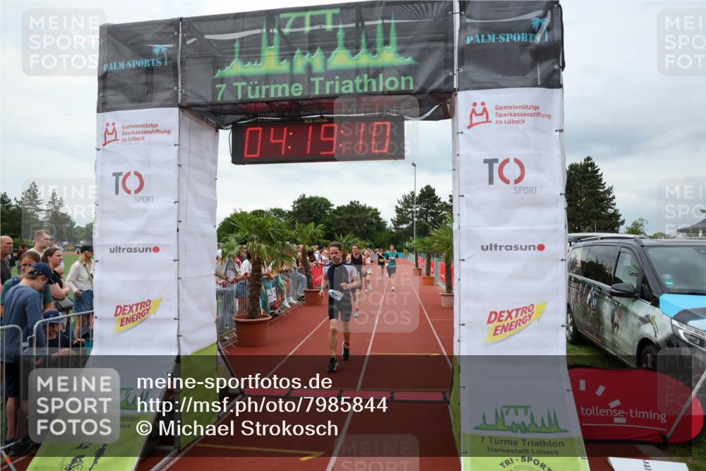 15.06.2025 - 7 Türme Triathlon Michael Strokosch http://msf.ph/oto/7985844 15.06.2025 14:19:09 Ziel 539, 604, 649, 987, 1083 meine-sportfotos.de