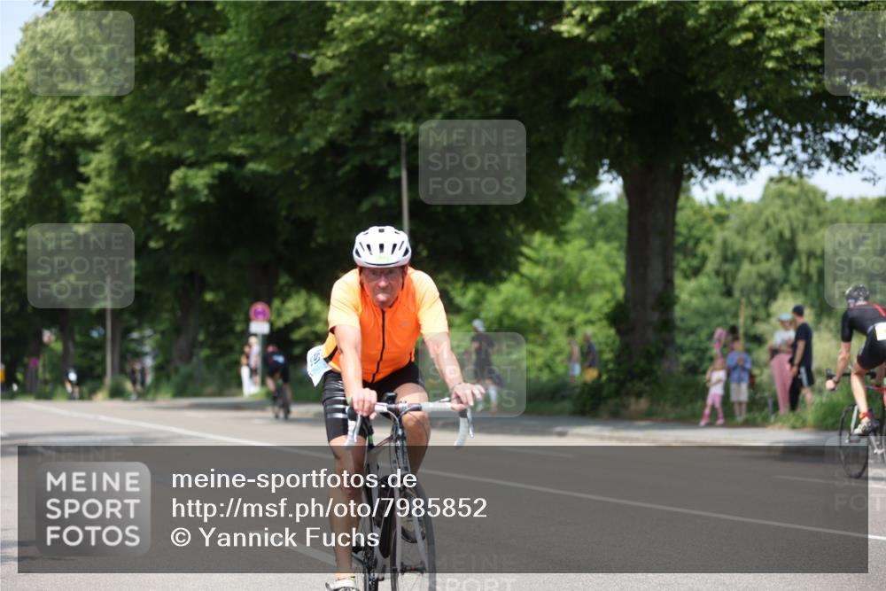 15.06.2025 - 7 Türme Triathlon Yannick Fuchs http://msf.ph/oto/7985852 15.06.2025 12:56:21 Radfahren 339, 422, 538, 550, 557, 674, 999 meine-sportfotos.de