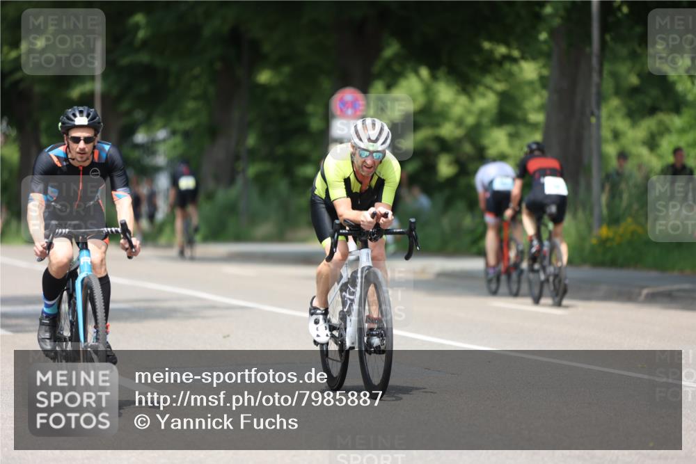 15.06.2025 - 7 Türme Triathlon Yannick Fuchs http://msf.ph/oto/7985887 15.06.2025 12:56:27 Radfahren 272, 274, 331, 339, 378, 385, 422, 473, 597, 999 meine-sportfotos.de