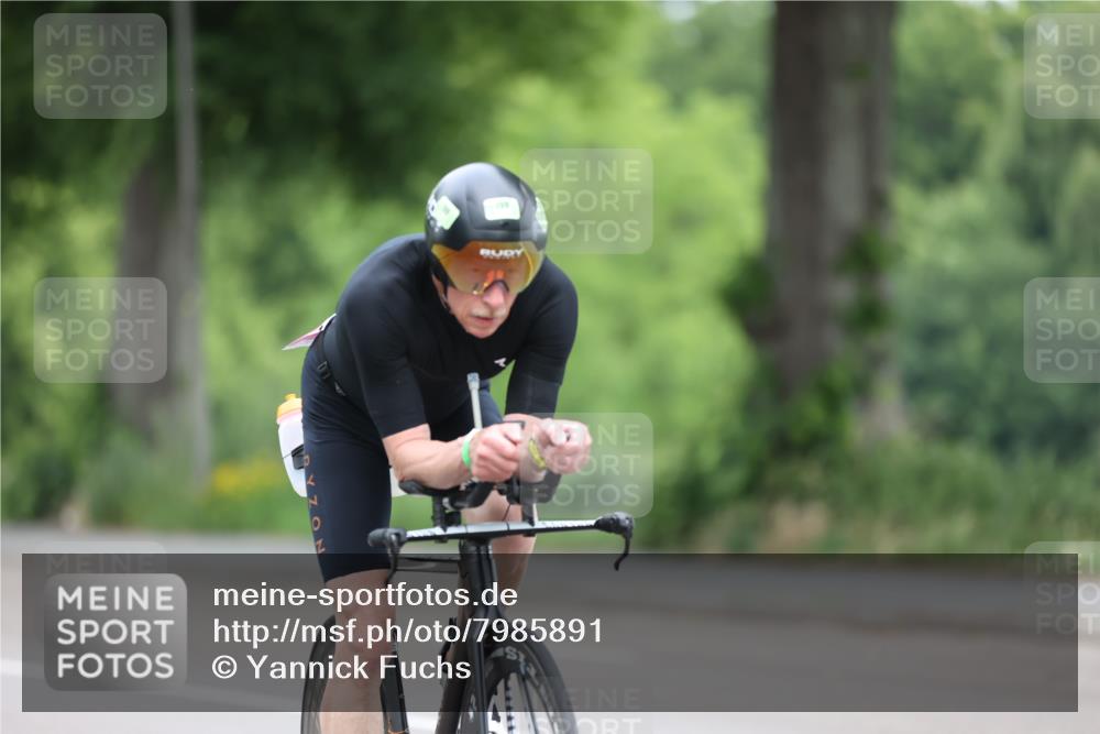 15.06.2025 - 7 Türme Triathlon Yannick Fuchs http://msf.ph/oto/7985891 15.06.2025 11:41:02 Radfahren 329, 333 meine-sportfotos.de
