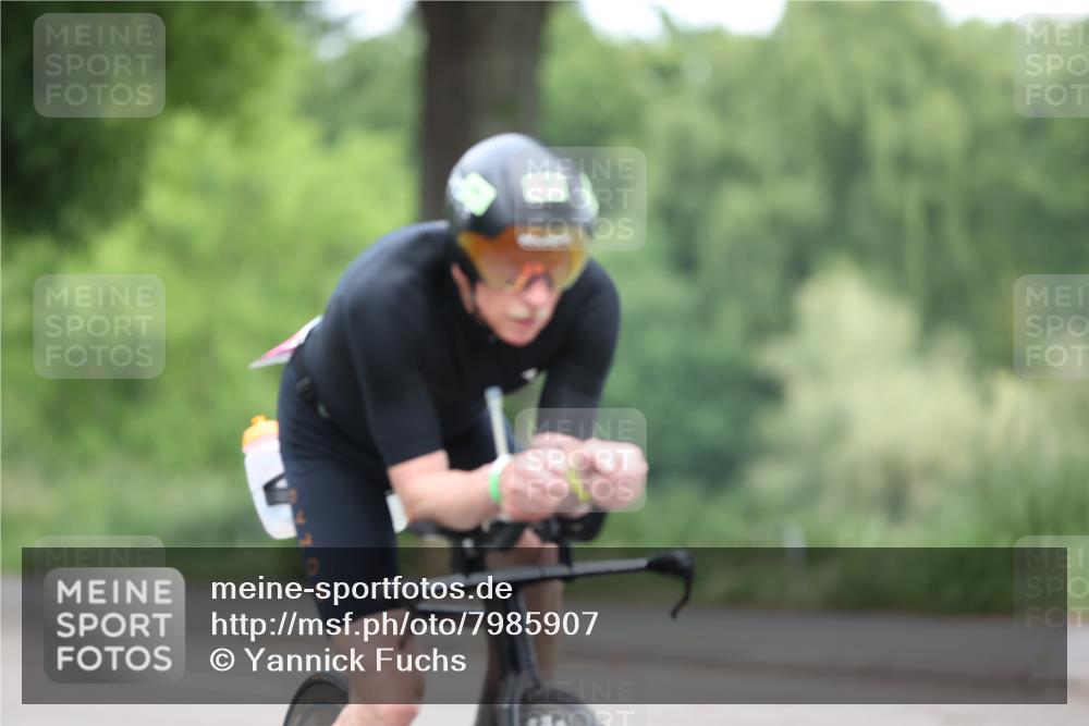 15.06.2025 - 7 Türme Triathlon Yannick Fuchs http://msf.ph/oto/7985907 15.06.2025 11:41:02 Radfahren 329, 333 meine-sportfotos.de