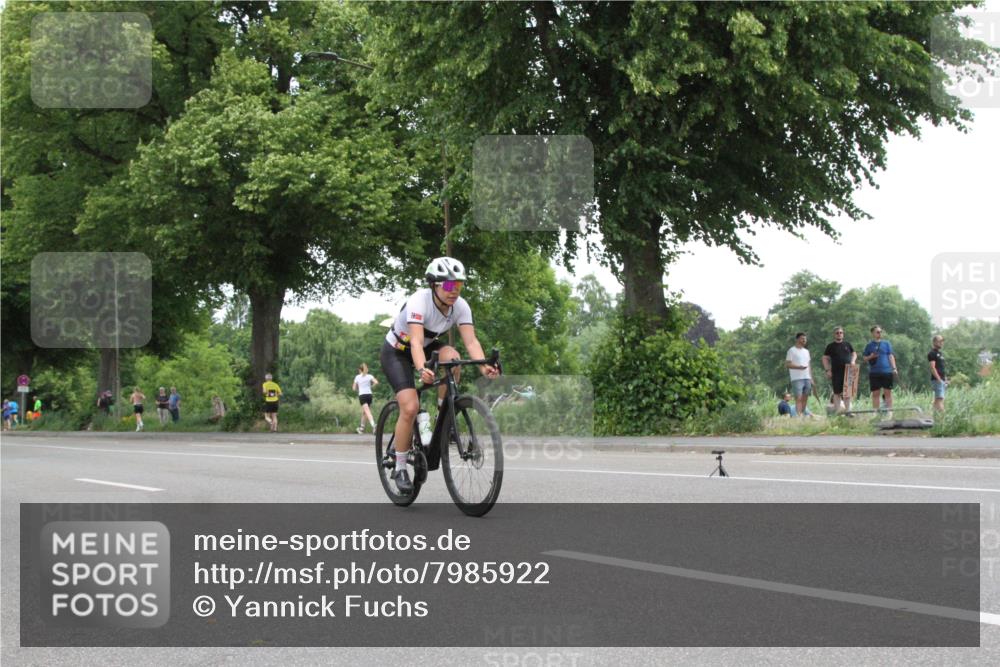 15.06.2025 - 7 Türme Triathlon Yannick Fuchs http://msf.ph/oto/7985922 15.06.2025 13:48:58 Radfahren  meine-sportfotos.de