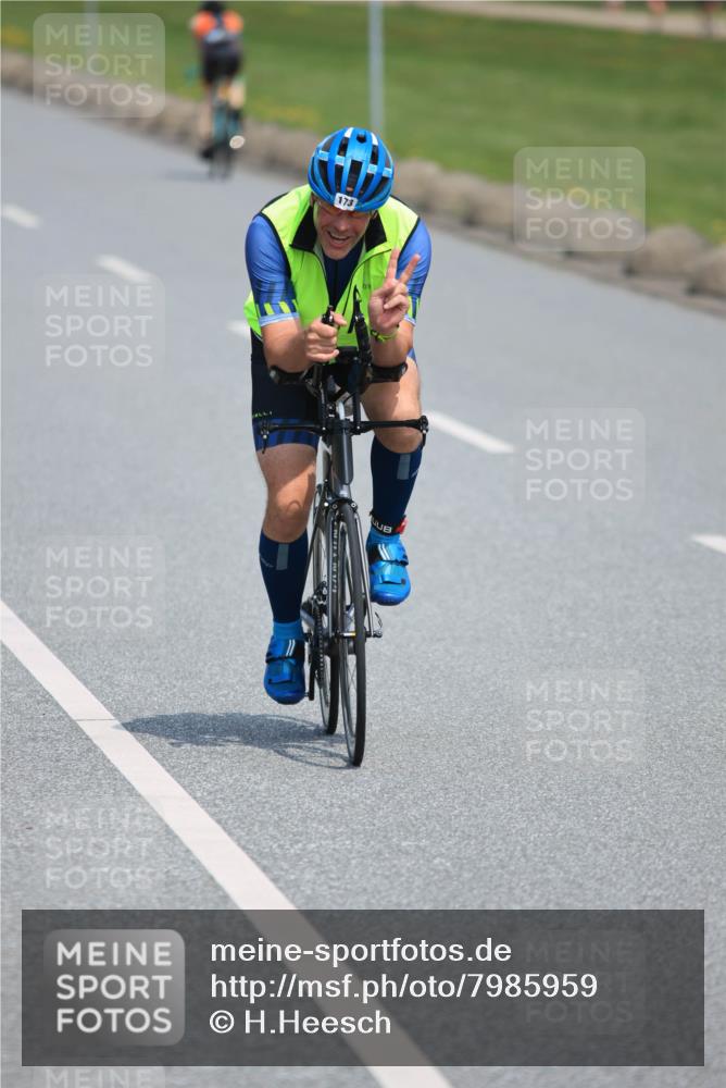 21.06.2025 - 27. Vierlanden-Triathlon H.Heesch http://msf.ph/oto/7985959 15.06.2025 11:33:05 Radfahren 173, 755, 757, 950 meine-sportfotos.de