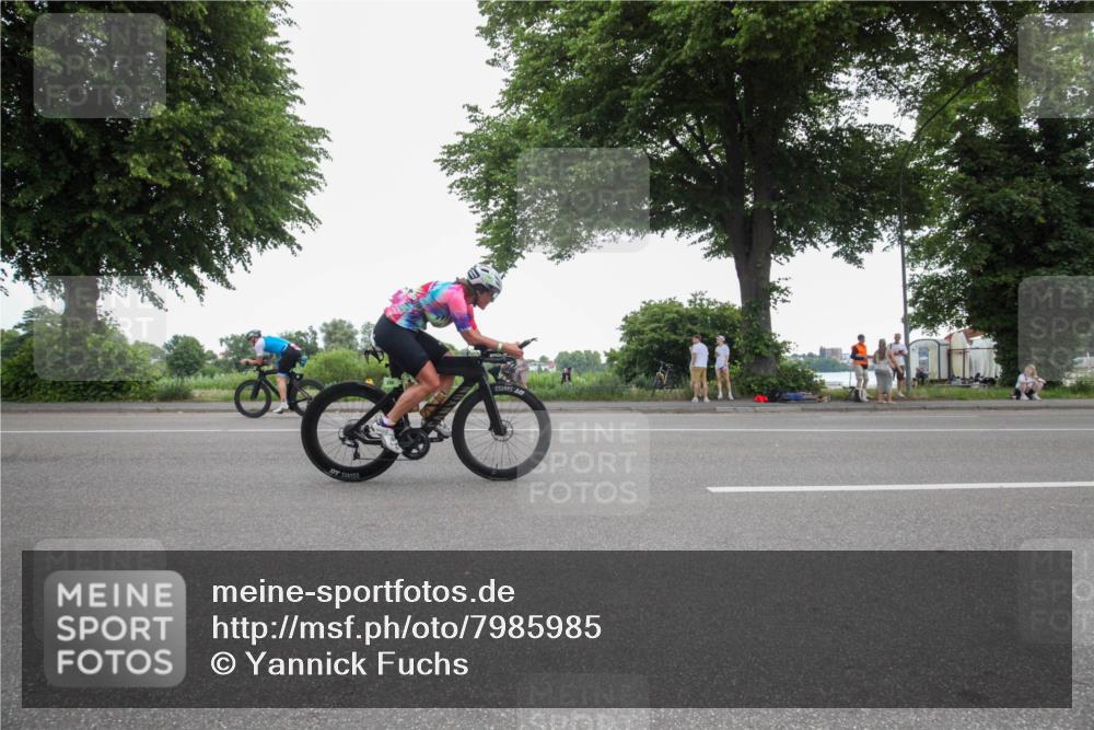 15.06.2025 - 7 Türme Triathlon Yannick Fuchs http://msf.ph/oto/7985985 15.06.2025 11:45:02 Radfahren 202, 242, 255 meine-sportfotos.de